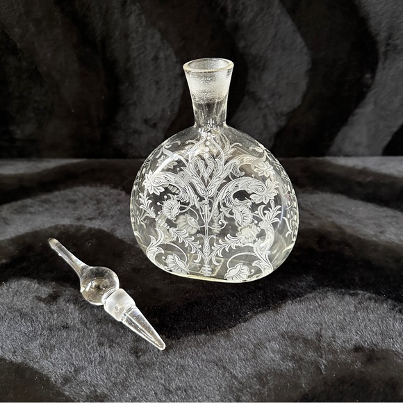 French Art Deco Glass Bottle - Picture 6 of 8